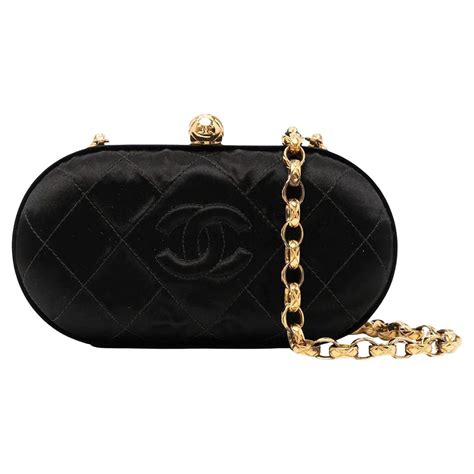 mini chanel pochette|Chanel vintage clutch with chain.